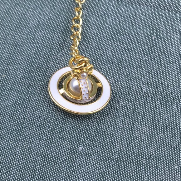 NEW Vivienne Westwood Double layer of Pearl with Bone Rhinestone necklace. - Picture 5 of 9